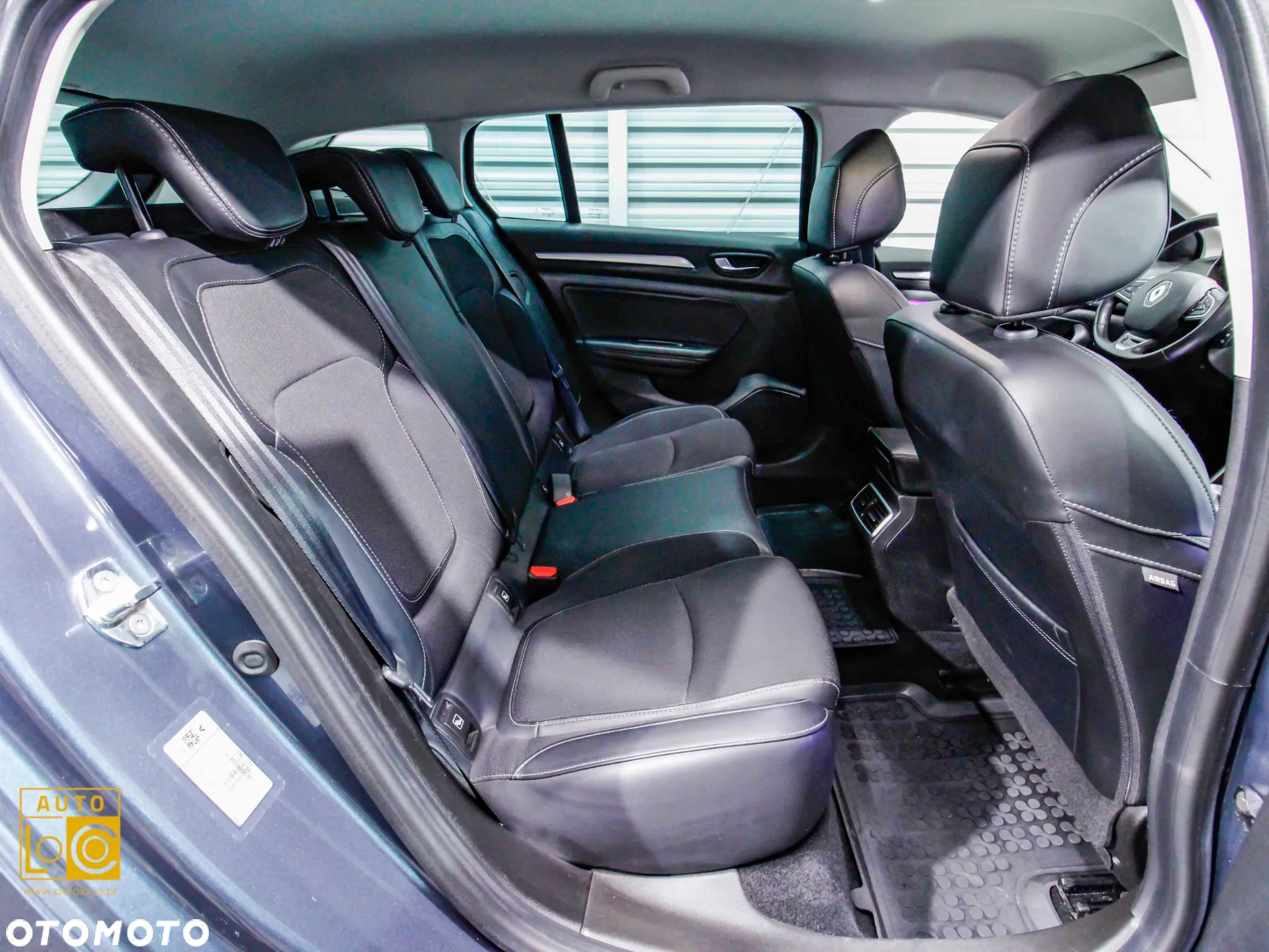 Renault Megane 1.3 TCe FAP Equilibre EDC - 11