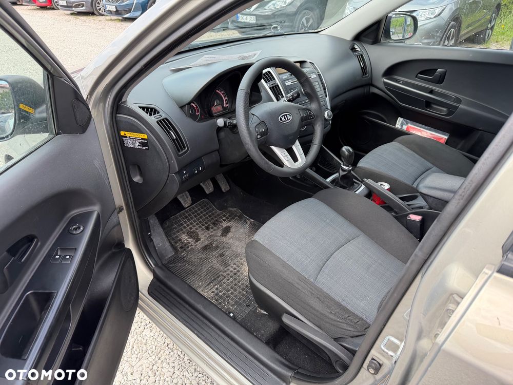 Kia Ceed 1.4 CVVT Attract - 23