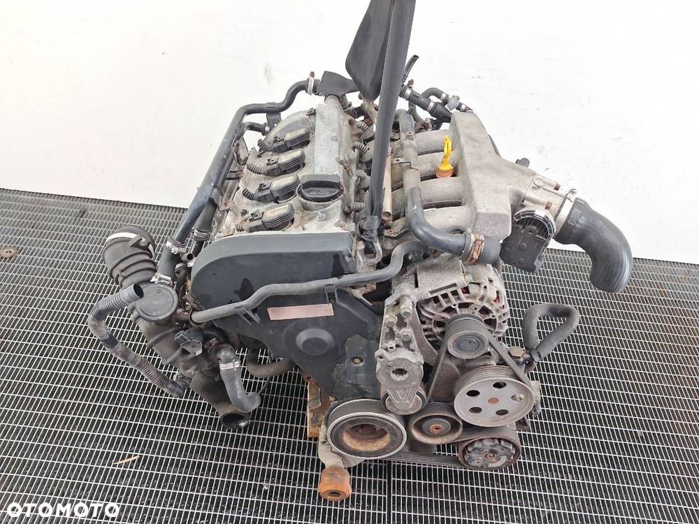 SILNIK KOMPLETNY AVJ 1.8T 1.8 BENZYNA AUDI A4 B6 - 1