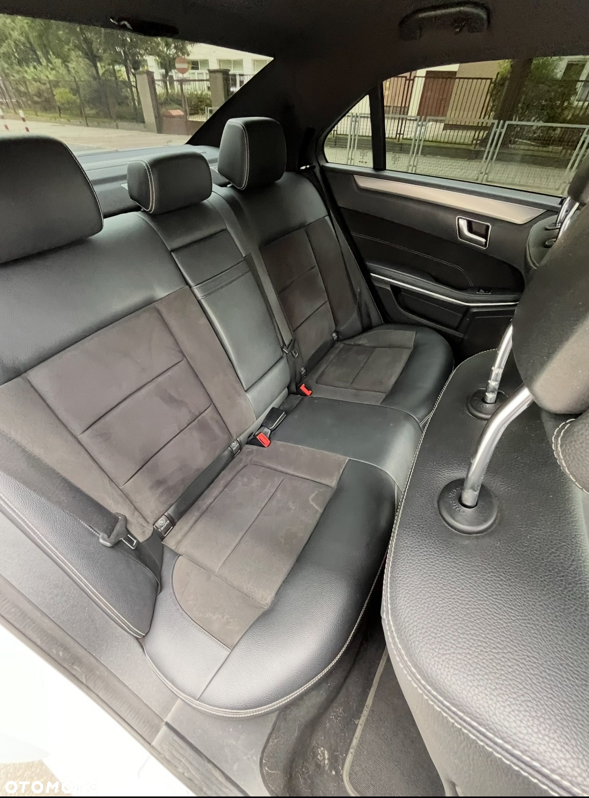 Mercedes-Benz Klasa E 250 CDI 7G-TRONIC Elegance - 7