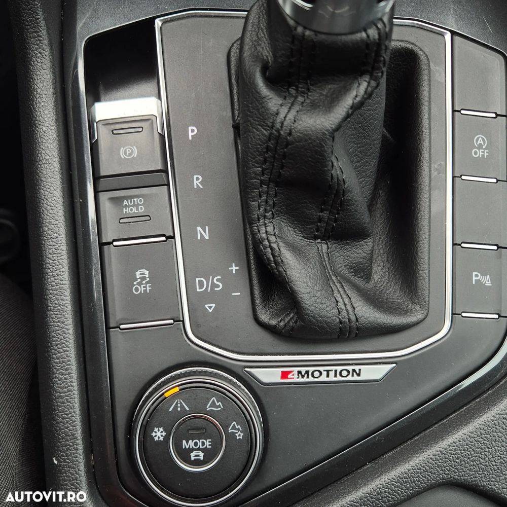 Volkswagen Tiguan 2.0 TDI SCR 4MOTION DSG Comfortline - 23