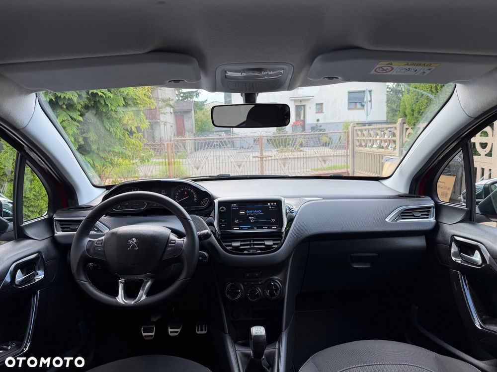 Peugeot 208 82 PureTech Style - 8