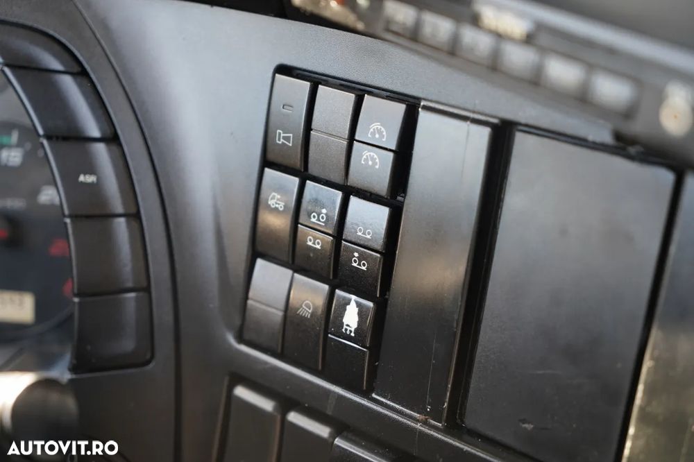 Iveco STRALIS 420 / CAMIOANĂ CU CÂRLIG / 6X4 / MAREL / CAPACITATE DE RIDICARE 17.275 KG / EURO 6 - 32