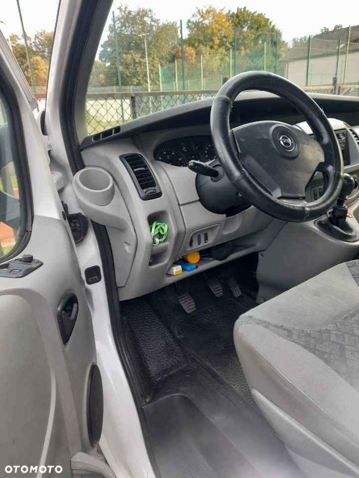 Opel Vivaro 2004 photo 4