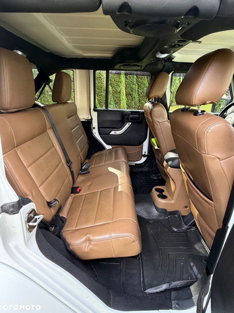 Jeep Wrangler 3.6 Unlim Sahara - 7