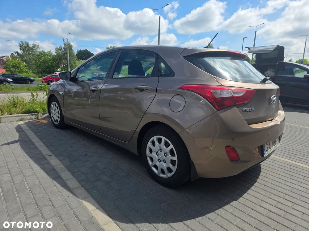Hyundai i30 1.6 CRDi Comfort - 3