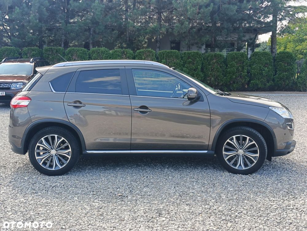Peugeot 4008 - 11