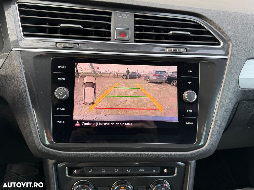 Volkswagen Tiguan 2.0 TDI SCR DSG Comfortline - 19