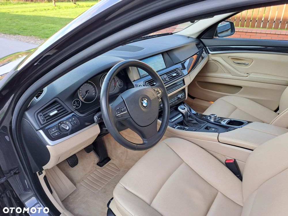 BMW Seria 5 520d Special Edition - 10