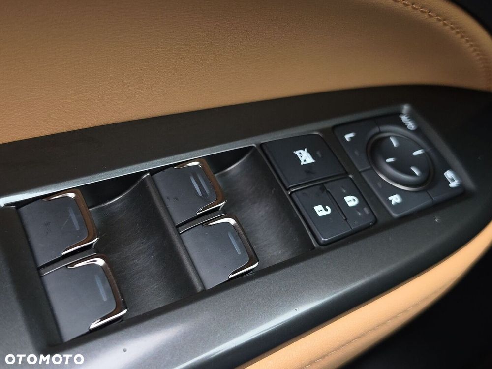 Lexus NX - 14