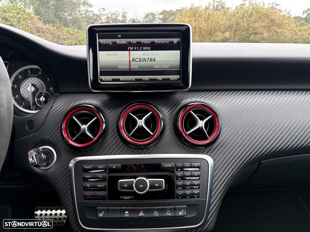 Mercedes-Benz A 45 AMG 4-Matic - 10