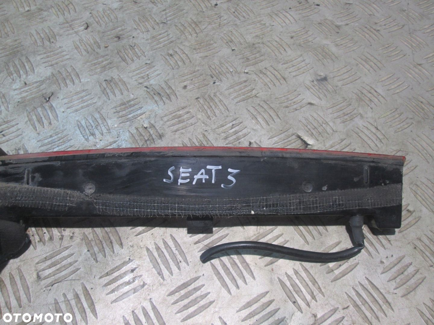 LAMPA TRZECIE SWIATLO STOP SEAT IBIZA III LIFT 3D 2006-2009 6L6945097E - 2