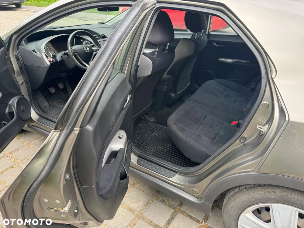 Honda Civic 1.4 Comfort - 26