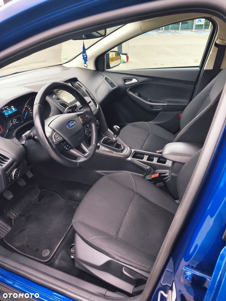 Ford Focus 1.0 EcoBoost Titanium - 9