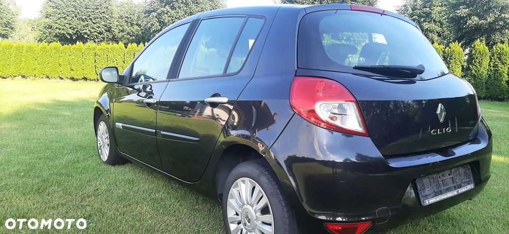 Renault Clio 1.2 16V 75 TomTom Edition - 15