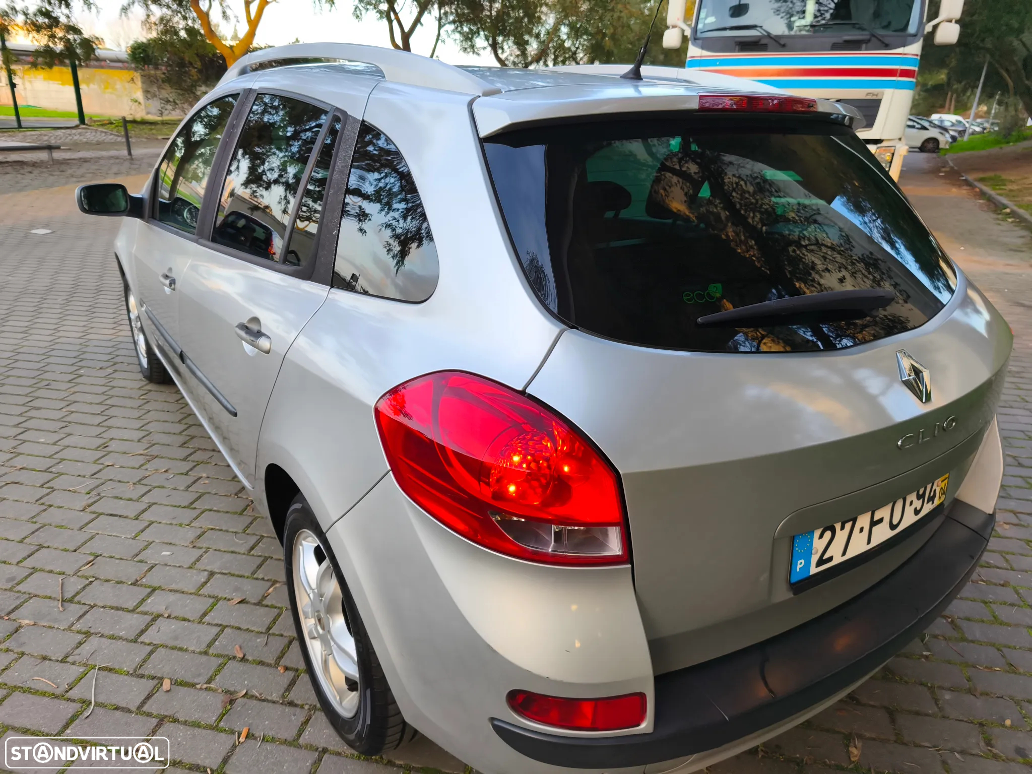 Renault Clio Break 1.2 16V Dynamique - 10