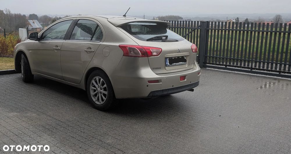 Mitsubishi Lancer 1.6 Invite - 7