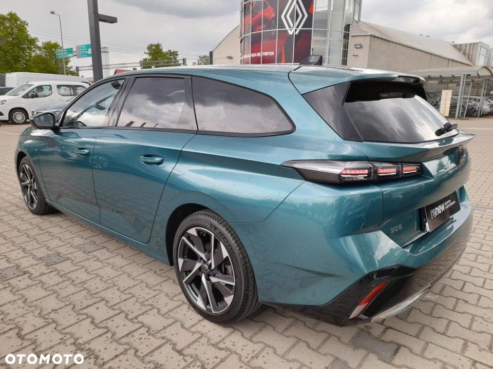 Peugeot 308 - 8