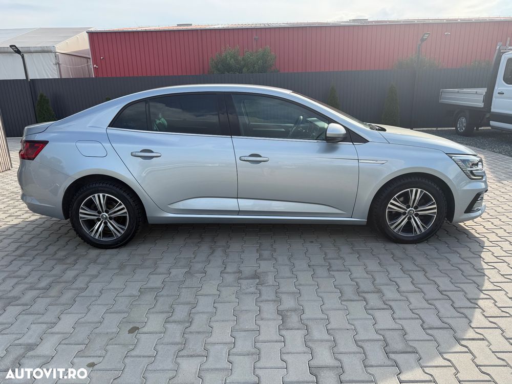 RENAULT Megane 2022 — imagine 6
