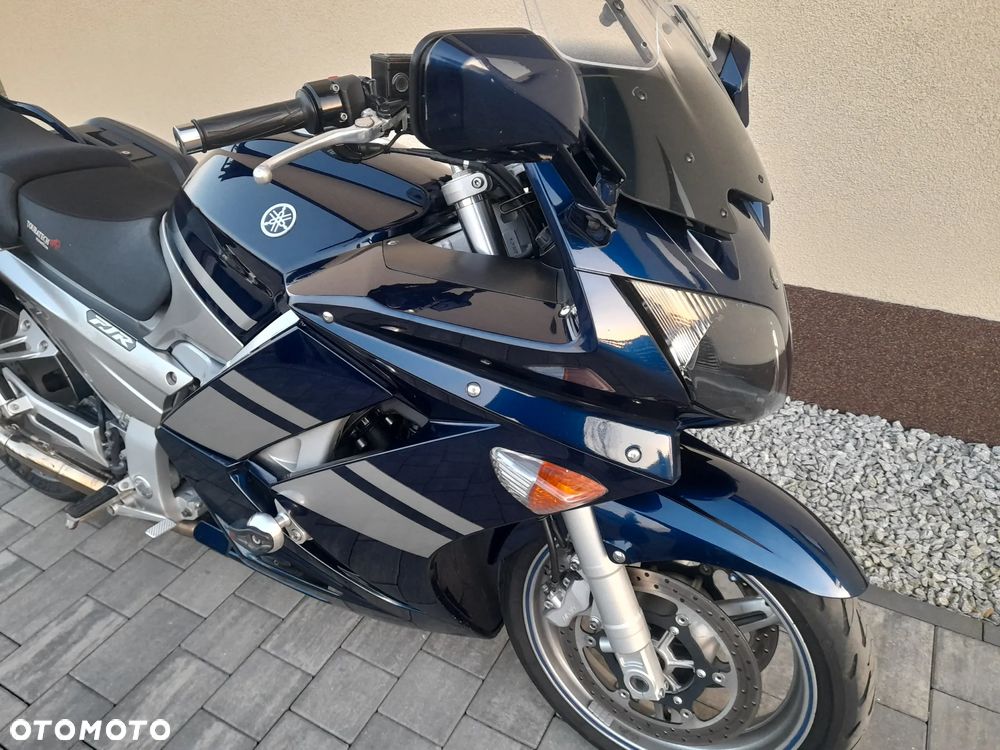Yamaha FJR - 6