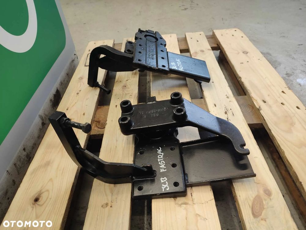 Stelaż adaptacja błotnika JCB Fastrac - 4