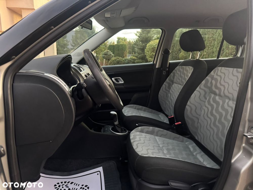 Skoda Fabia - 13