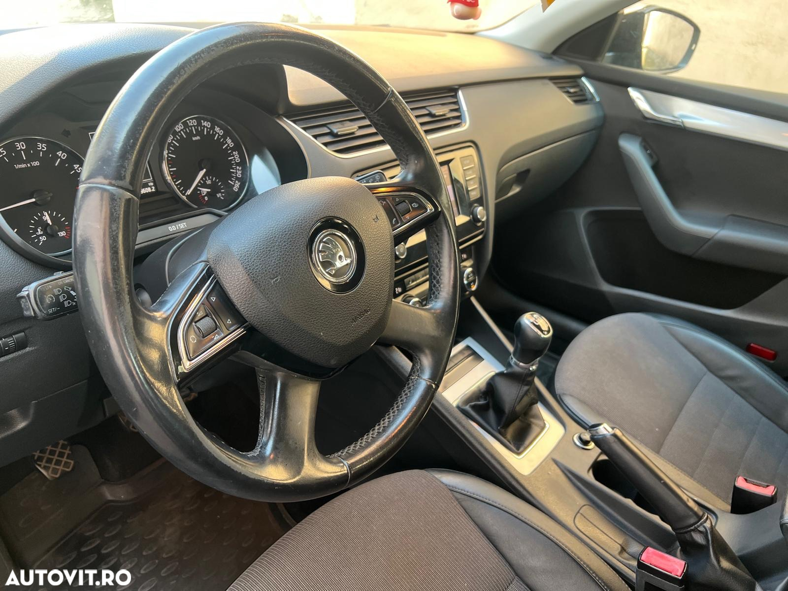 Skoda Octavia Combi 2.0 TDI Ambition - 7