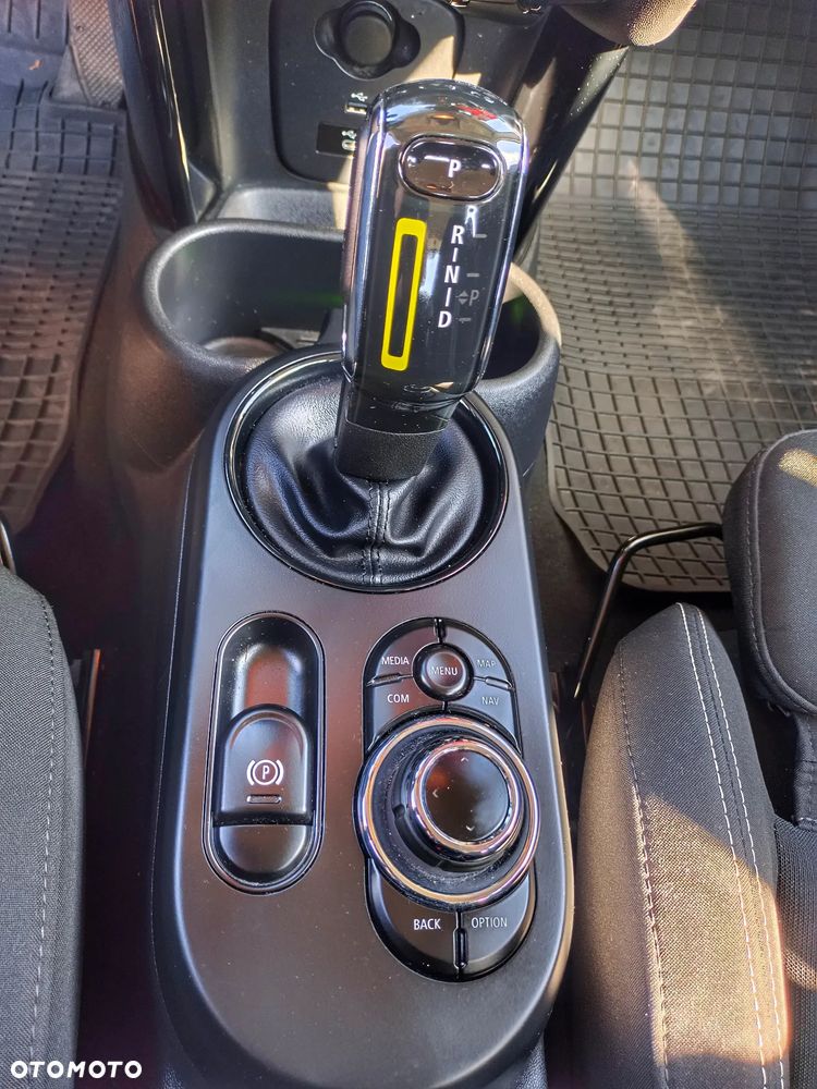 MINI Cooper SE Resolute Edition - 14