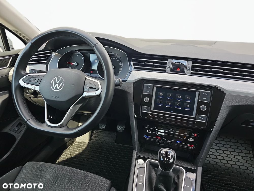 Volkswagen Passat 2.0 TDI EVO Business - 17