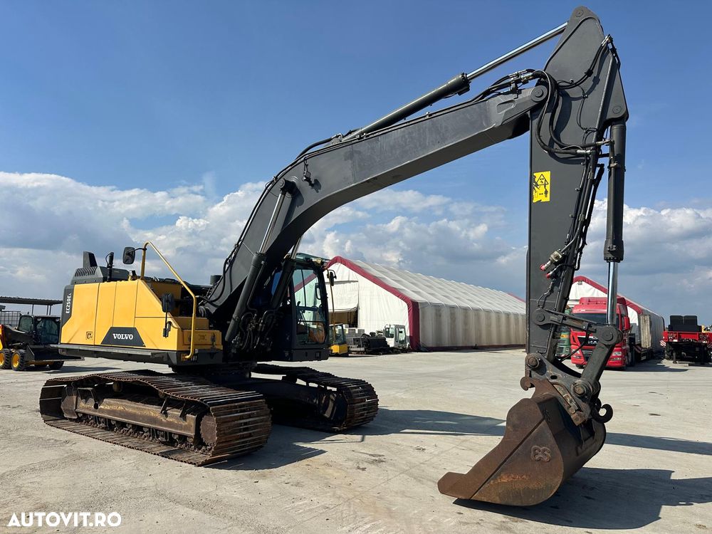 Volvo EC 250 EL - 15