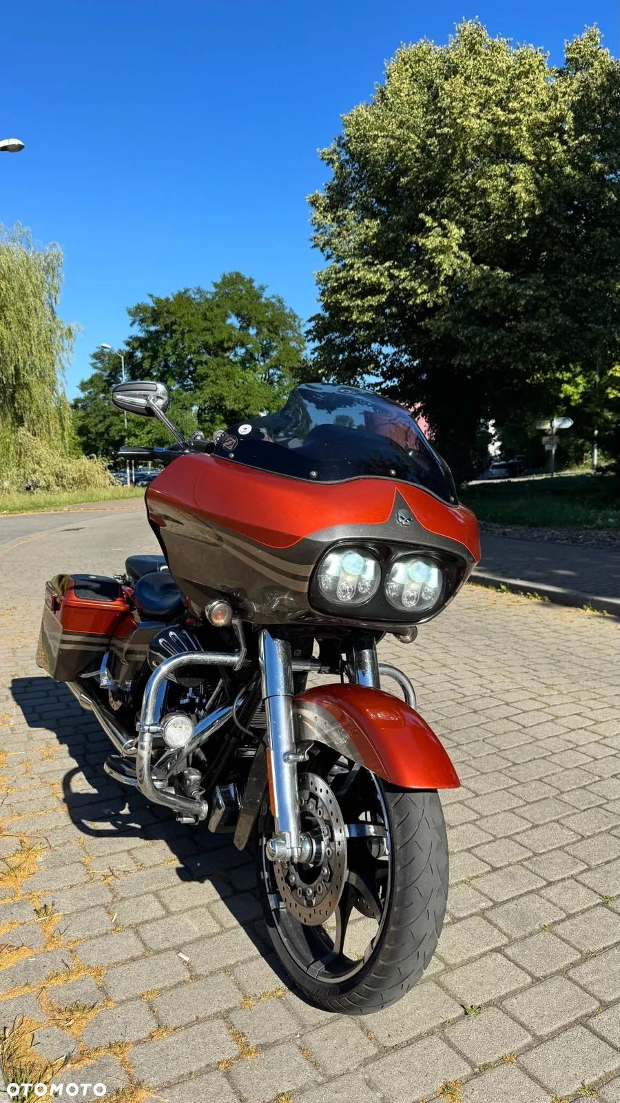 Harley-Davidson Touring Road Glide - 1