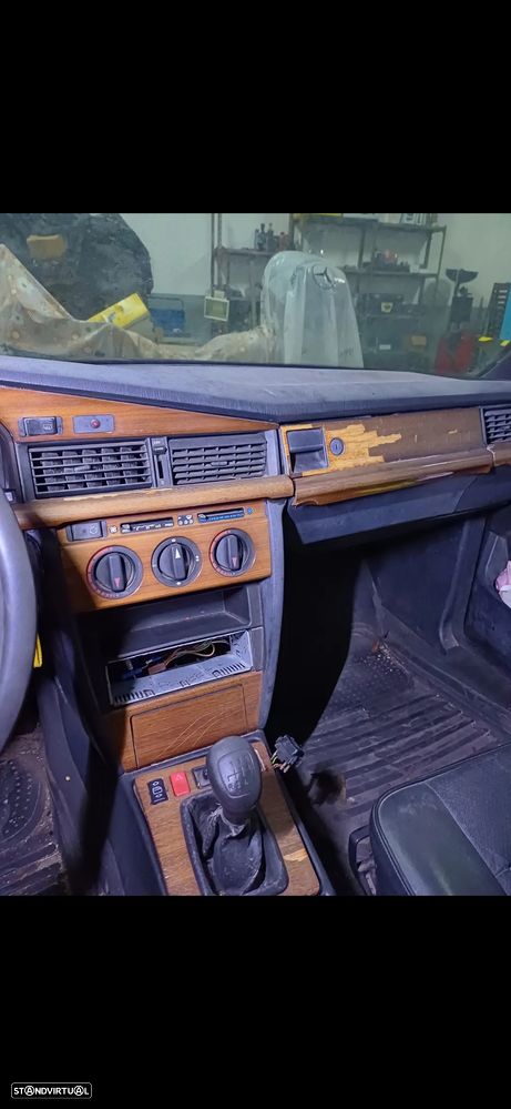 Mercedes-Benz W201 (1982-1993) 190 E 1.7 - 3