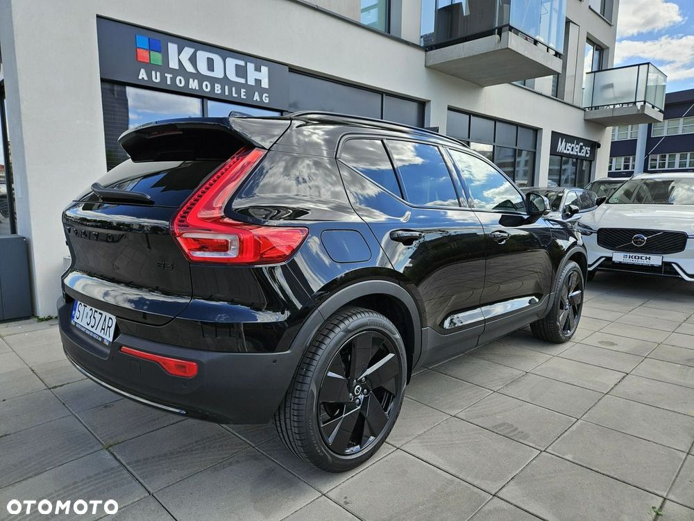 Volvo XC 40 B3 B DKG Ultra Black Edition - 4