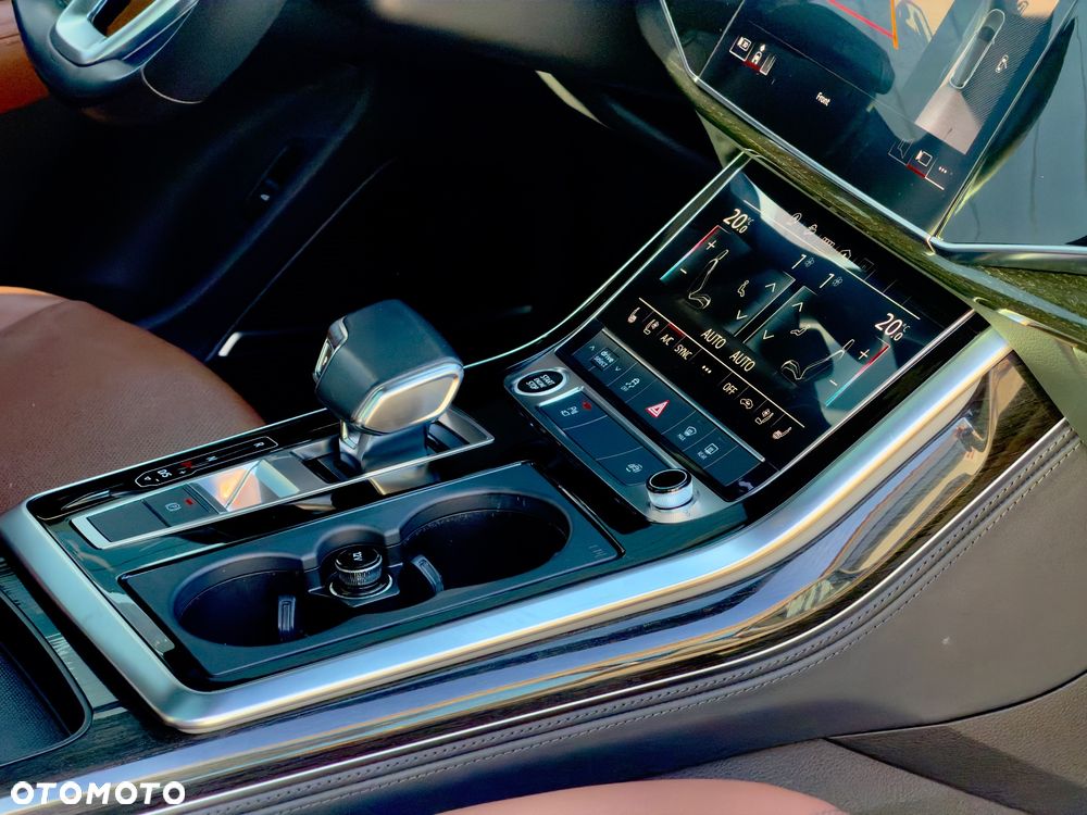 Audi Q7 2020 photo 2