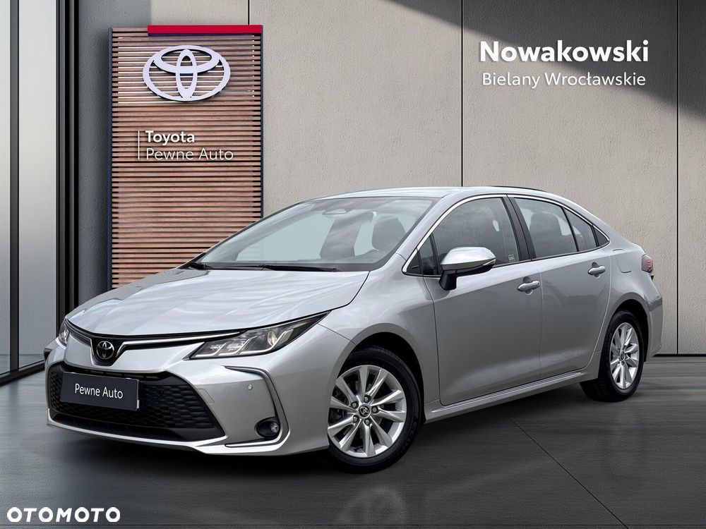 Toyota Corolla - 1
