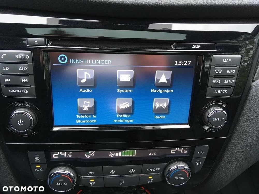 Nissan Qashqai 1.6 dCi Xtronic TEKNA+ - 24