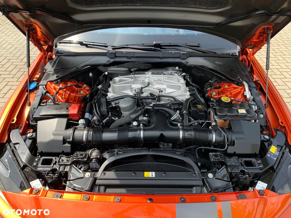 Jaguar XE S - 33