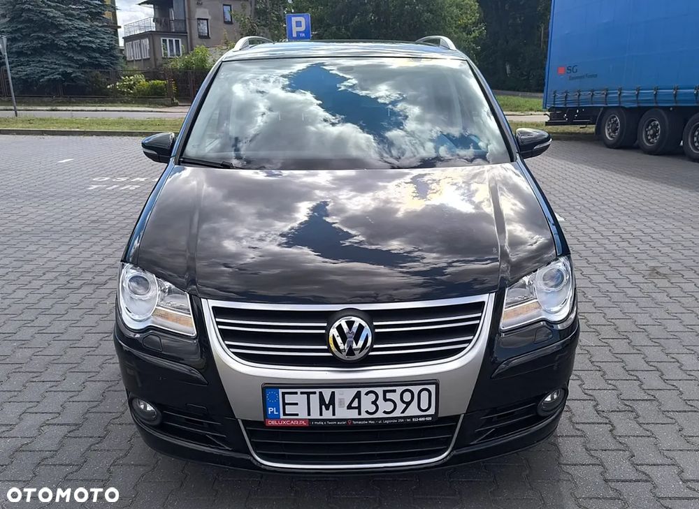 Volkswagen Touran 2.0 TDI DPF Highline - 2