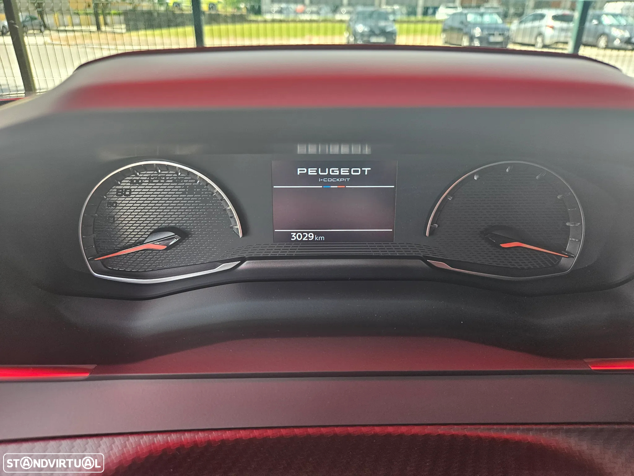 Peugeot 2008 1.2 Style - 32