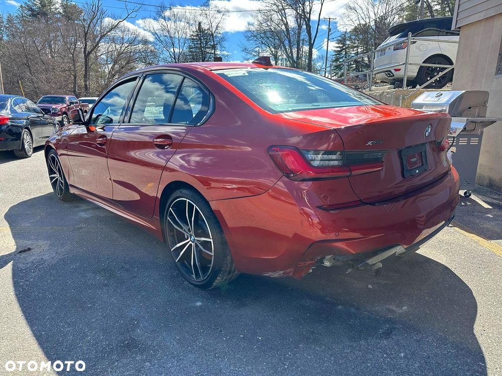 BMW Seria 3 330i xDrive M Sport - 3