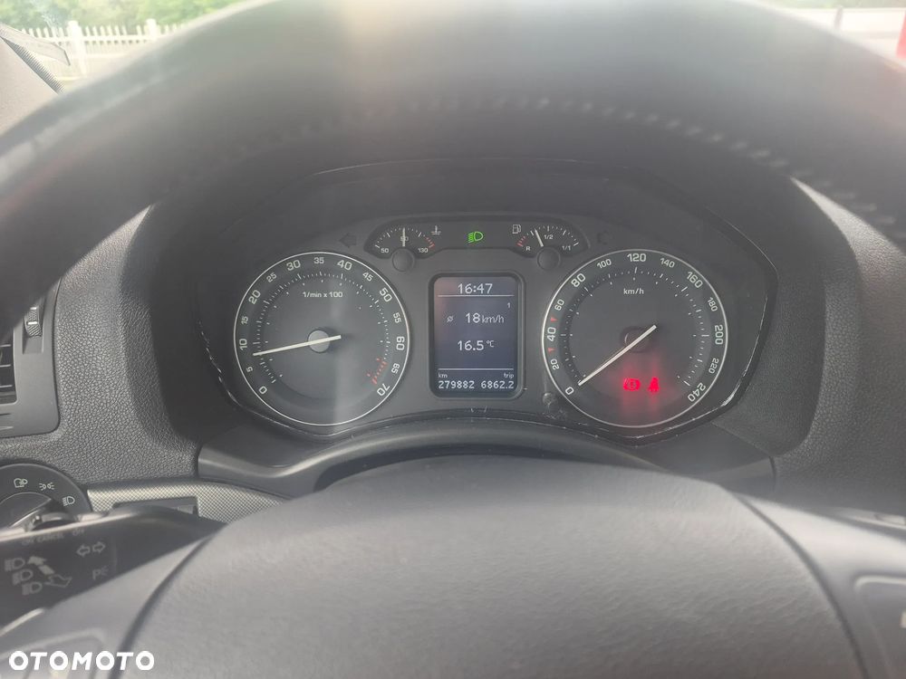 Skoda Octavia 2.0 FSI Elegance - 2