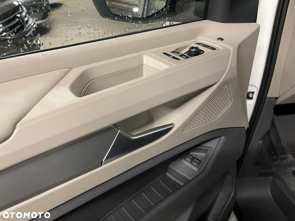 Volkswagen Multivan 1.5 eHybrid PHEV 180kW 4Motion L2 Edition DSG - 20