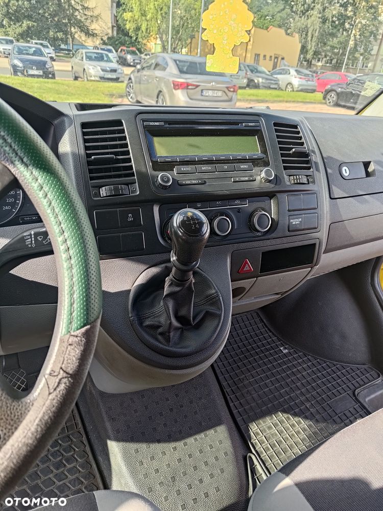 Volkswagen T5 - 2