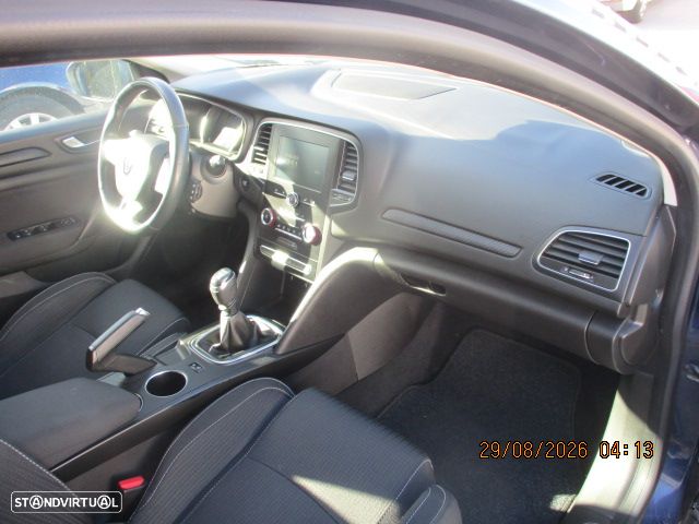 Renault Mégane 1.5 dCi Zen - 9