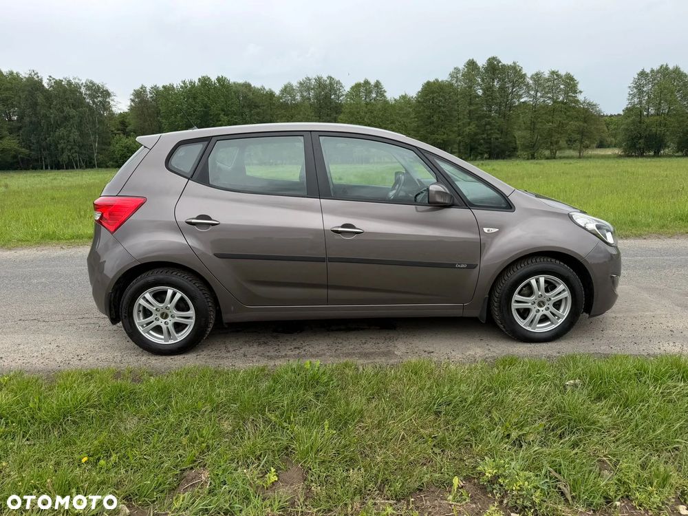 Hyundai ix20 1.6 blue Trend - 13