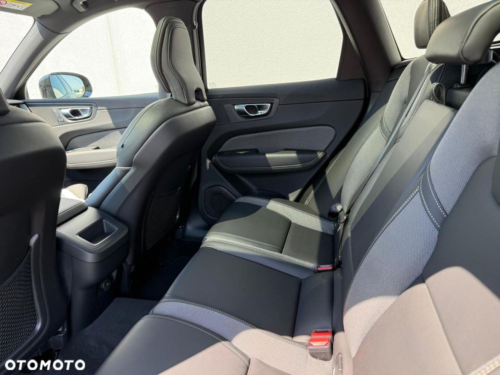 Volvo XC 60 - 24
