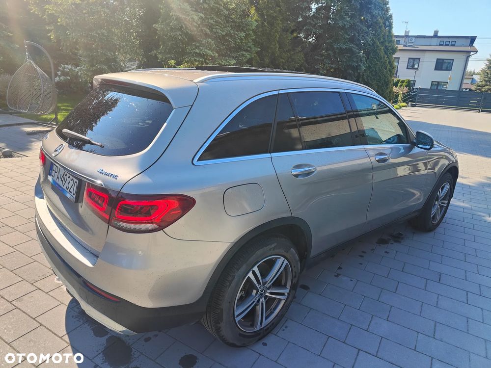 Mercedes-Benz GLC 300 4Matic 9G-TRONIC AMG Line - 6