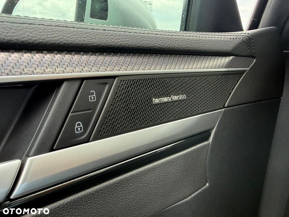 Volkswagen Arteon Shooting Brake 2.0 TSI 4Motion R DSG - 32