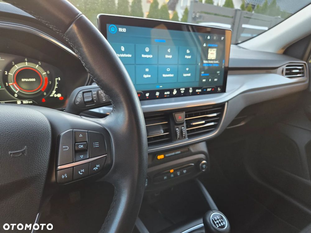 Ford Focus 1.0 EcoBoost Titanium X - 35