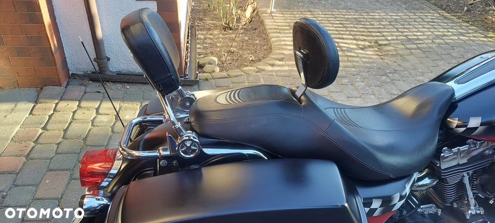 Harley-Davidson Touring Street Glide - 8